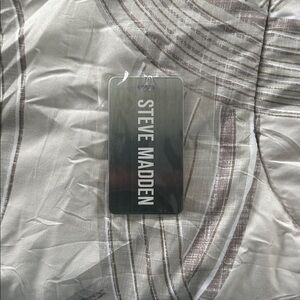 Gray Steve Madden Luggage Tag